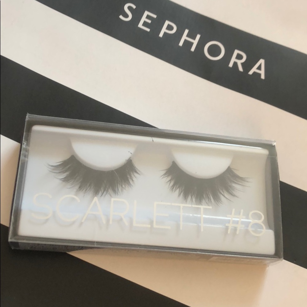 Huda beauty  lashes